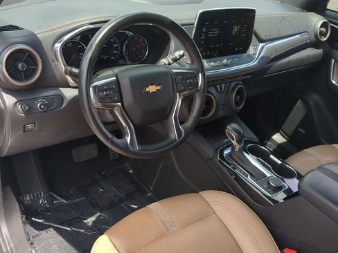 Used 2023 Chevrolet Blazer Premier FWD image 10