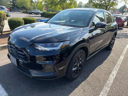 Used 2025 Honda HR-V Sport image 1