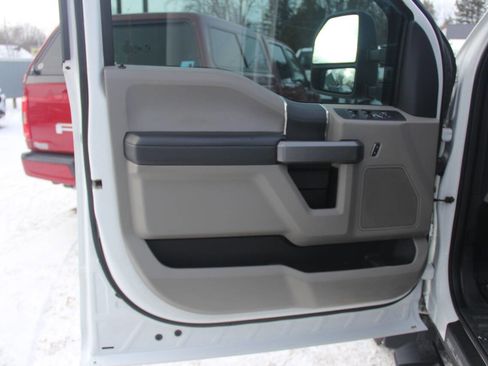 Used 2022 Ford F350 XLT image 27