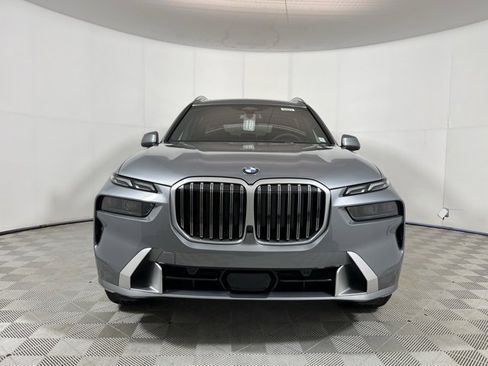New 2026 BMW X7 xDrive40i w/ Premium Package image 2