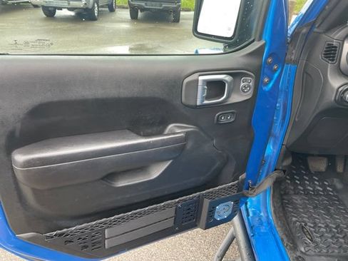 Used 2022 Jeep Gladiator Sport AWD/4WD image 18