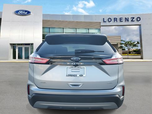 Used 2024 Ford Edge SEL w/ Convenience Package image 6