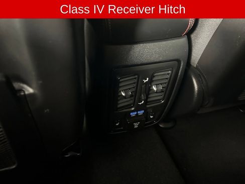 Used 2025 Dodge Durango GT AWD/4WD image 21
