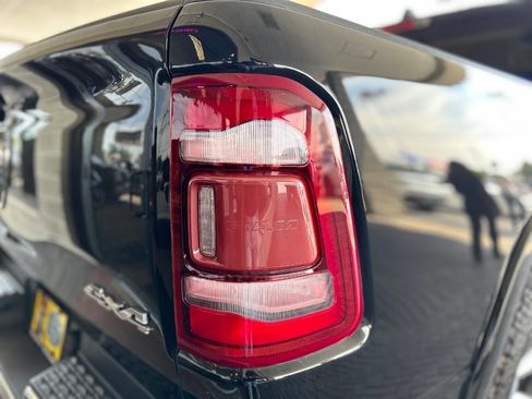 Used 2022 RAM 1500 Limited AWD/4WD image 12