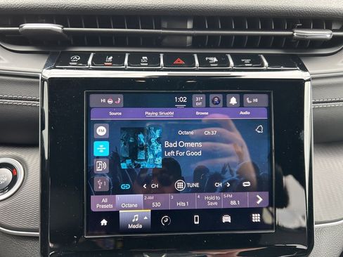 New 2025 Jeep Grand Cherokee image 11