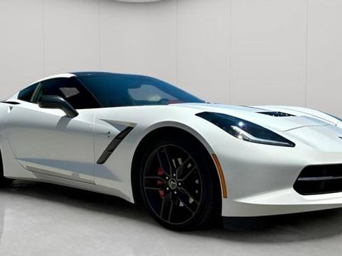 Used 2015 Chevrolet Corvette Stingray Coupe w/ 3LT Preferred Equipment Group RWD image 10