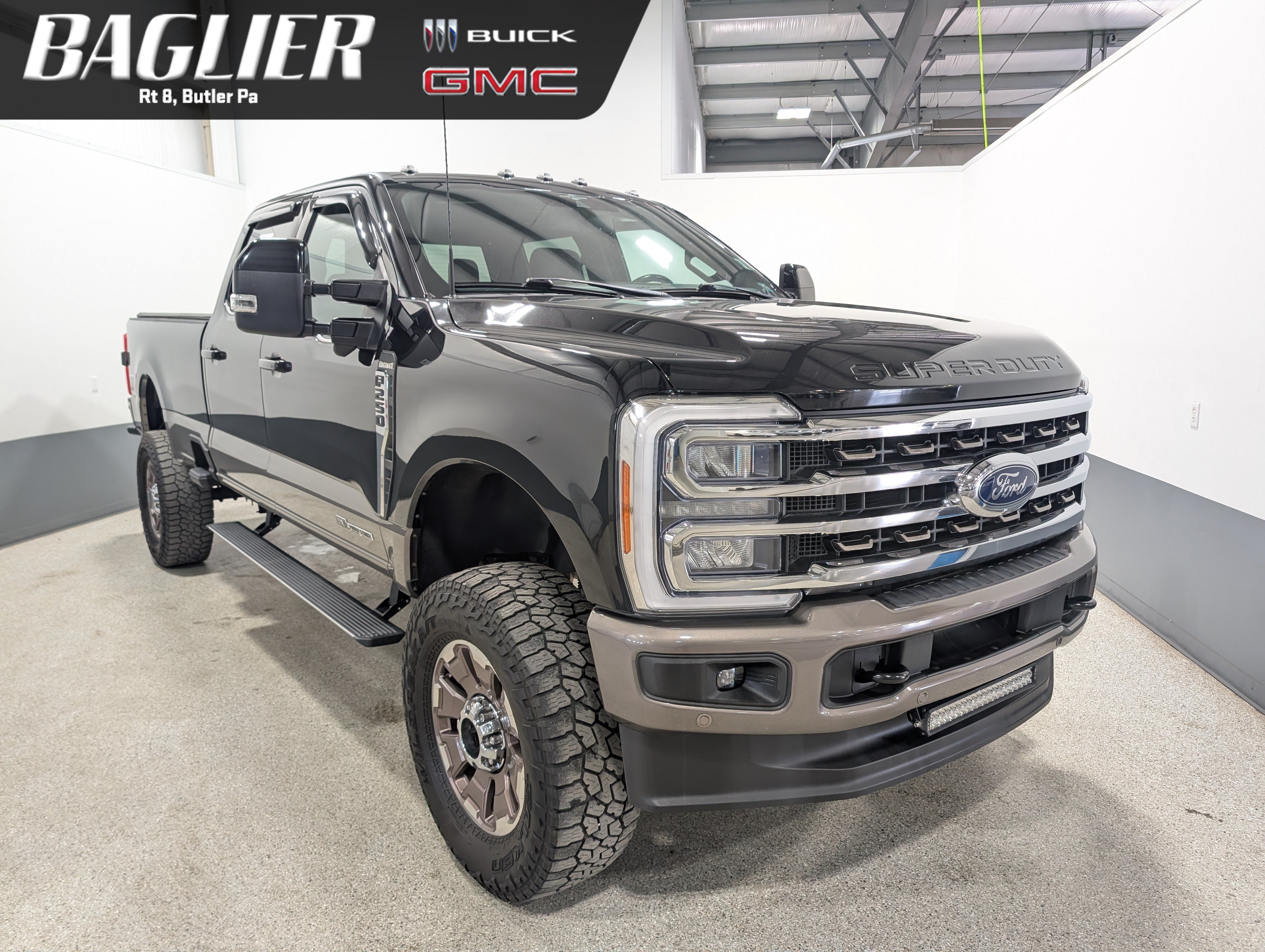 Used 2023 Ford F250 King Ranch AWD/4WD image 1