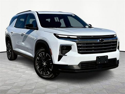 New 2026 Chevrolet Traverse LT w/ Sun and Wheel Package image 1