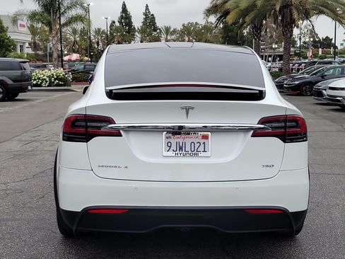 Used 2018 Tesla Model X AWD/4WD image 5