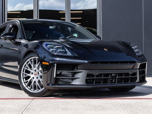 Certified 2026 Porsche Panamera 4 AWD/4WD image 9