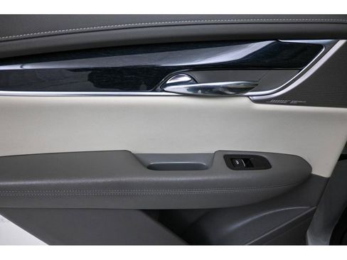 Used 2020 Cadillac XT6 Premium Luxury image 22