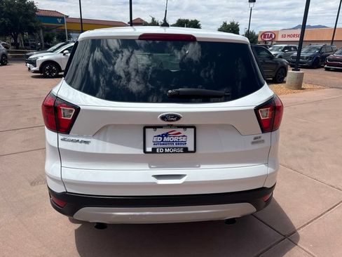 Certified 2019 Ford Escape SE FWD image 6