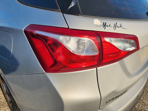 Used 2018 Chevrolet Equinox LS FWD image 8