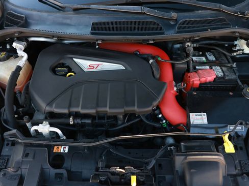 Used 2016 Ford Fiesta ST image 45