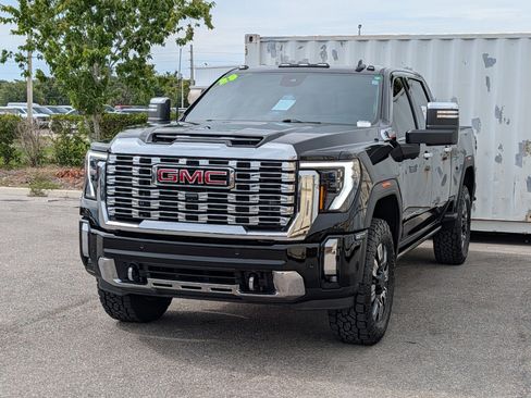 Used 2025 GMC Sierra 3500 Denali w/ Denali Reserve Package AWD/4WD image 7