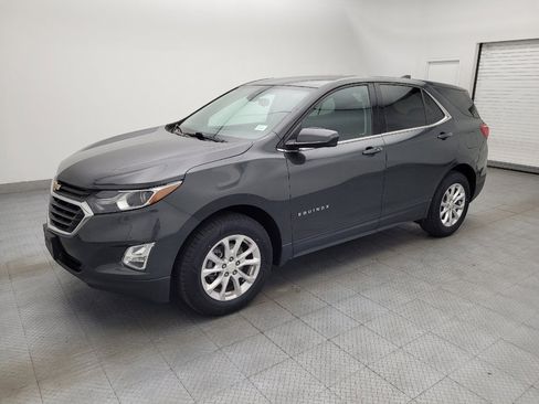 Used 2020 Chevrolet Equinox LT image 2