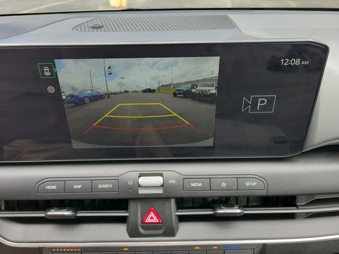 Used 2025 Kia K4 LXS image 13