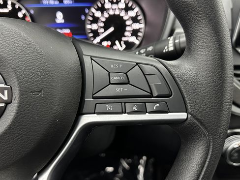 Used 2025 Nissan Altima 2.5 SV image 19