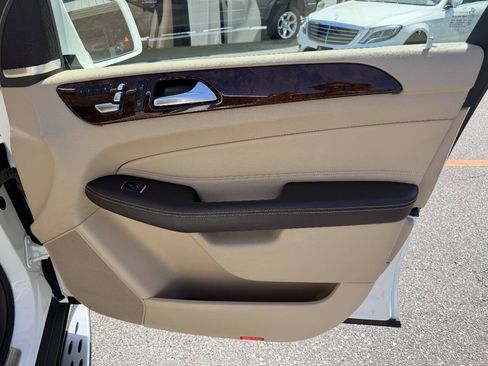 Used 2019 Mercedes-Benz GLS 450 4MATIC image 17