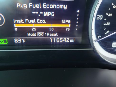 Used 2018 Kia Niro LX FWD image 26