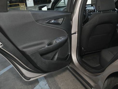 Used 2023 Chevrolet Malibu LT FWD image 38