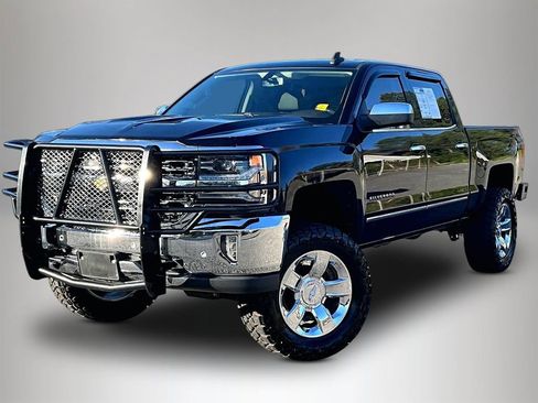 Used 2017 Chevrolet Silverado 1500 LTZ w/ Sport Package image 5