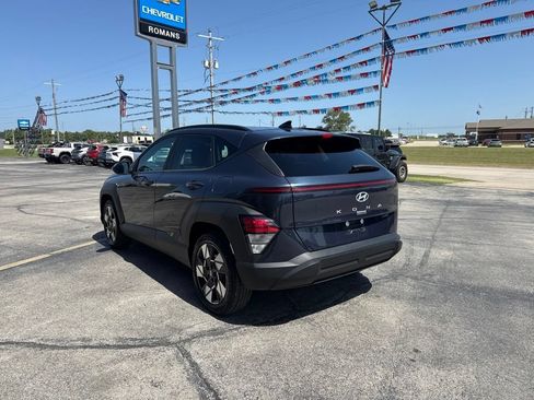 Used 2025 Hyundai Kona SEL FWD image 7