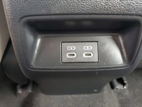 Used 2023 Toyota Corolla LE FWD image 15
