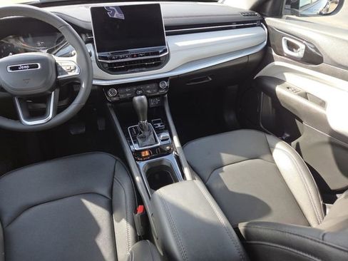 Used 2026 Jeep Compass Limited AWD/4WD image 29