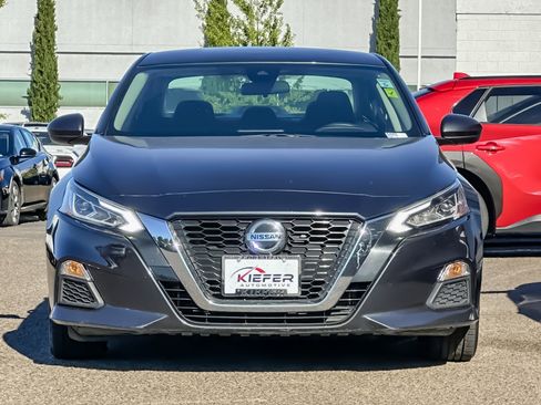 Used 2022 Nissan Altima 2.5 SV image 32