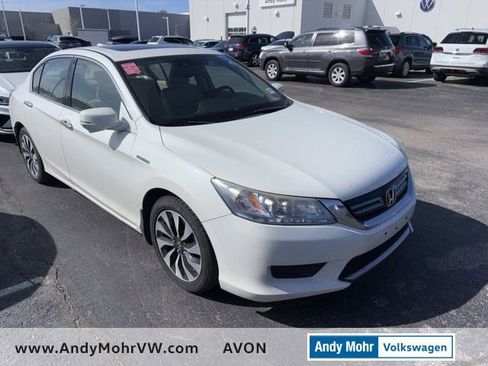 Used 2015 Honda Accord Touring image 4
