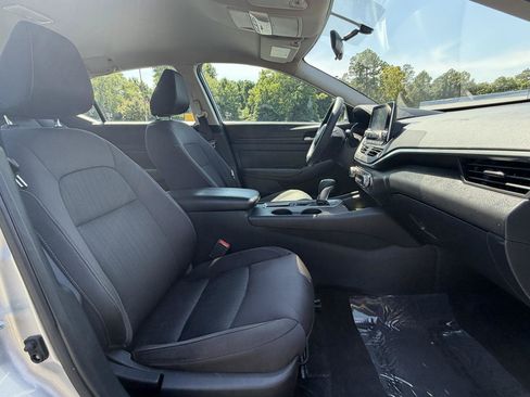 Used 2019 Nissan Altima 2.5 S FWD image 18