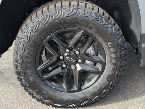 New 2026 Chevrolet Silverado 1500 Custom Trail Boss w/ LPO, Dark Essentials Package image 33