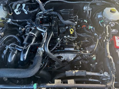 Used 2022 Ford Bronco Black Diamond image 32