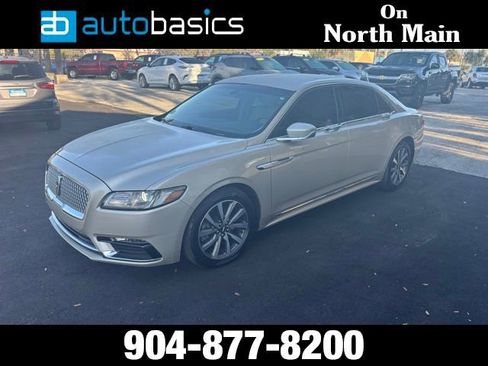 Used 2017 Lincoln Continental Premiere image 1