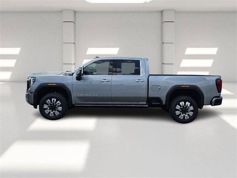 New 2025 GMC Sierra 2500 Denali w/ Denali Reserve Package image 2