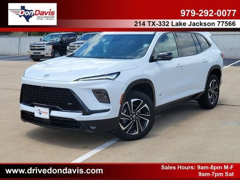 Used 2026 Buick Enclave Sport Touring FWD image 1