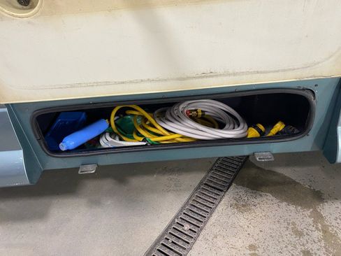 Used 2003 Chevrolet Express 3500 Extended image 46