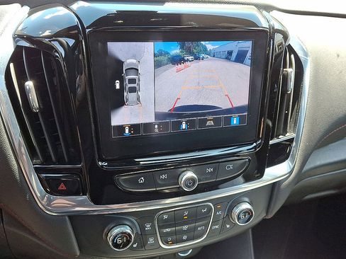 Used 2022 Chevrolet Traverse RS AWD/4WD image 15