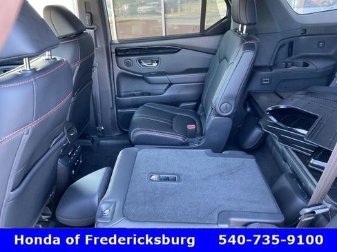 Certified 2025 Honda Pilot TrailSport image 26