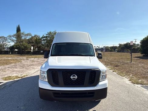 Used 2020 Nissan NV 2500 SV image 10