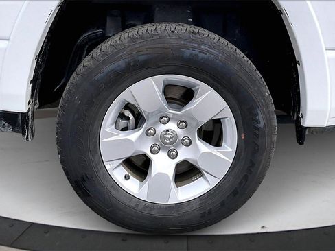 Certified 2025 RAM 1500 Big Horn image 36