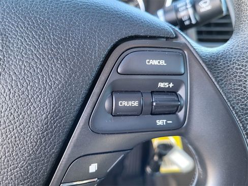 Used 2017 Kia Forte LX w/ LX Popular Package image 22