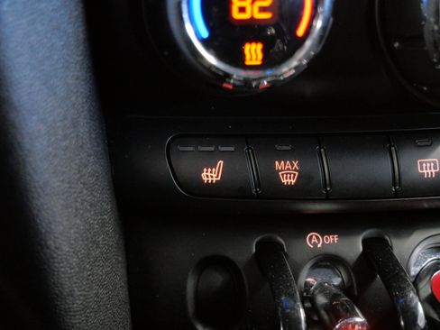 Used 2018 MINI Cooper S image 31