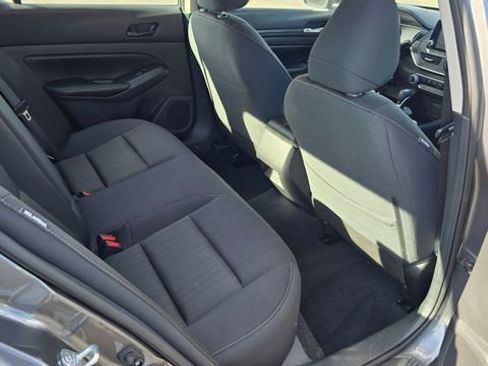 Used 2024 Nissan Altima 2.5 SV image 12