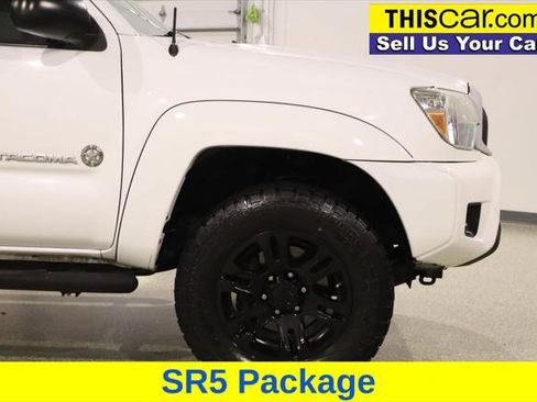Used 2015 Toyota Tacoma PreRunner w/ SR5 Package RWD image 11