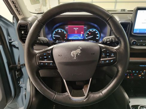 Used 2023 Ford Bronco Sport Outer Banks w/ Tech Package AWD/4WD image 5