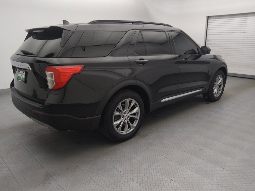 Used 2023 Ford Explorer XLT w/ Equipment Group 202A RWD image 10