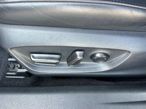 Used 2019 Toyota Avalon XSE w/ Carpet Mat Package image 14