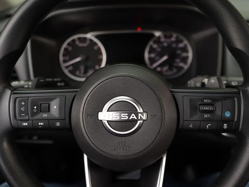 Used 2024 Nissan Rogue SV AWD/4WD image 10